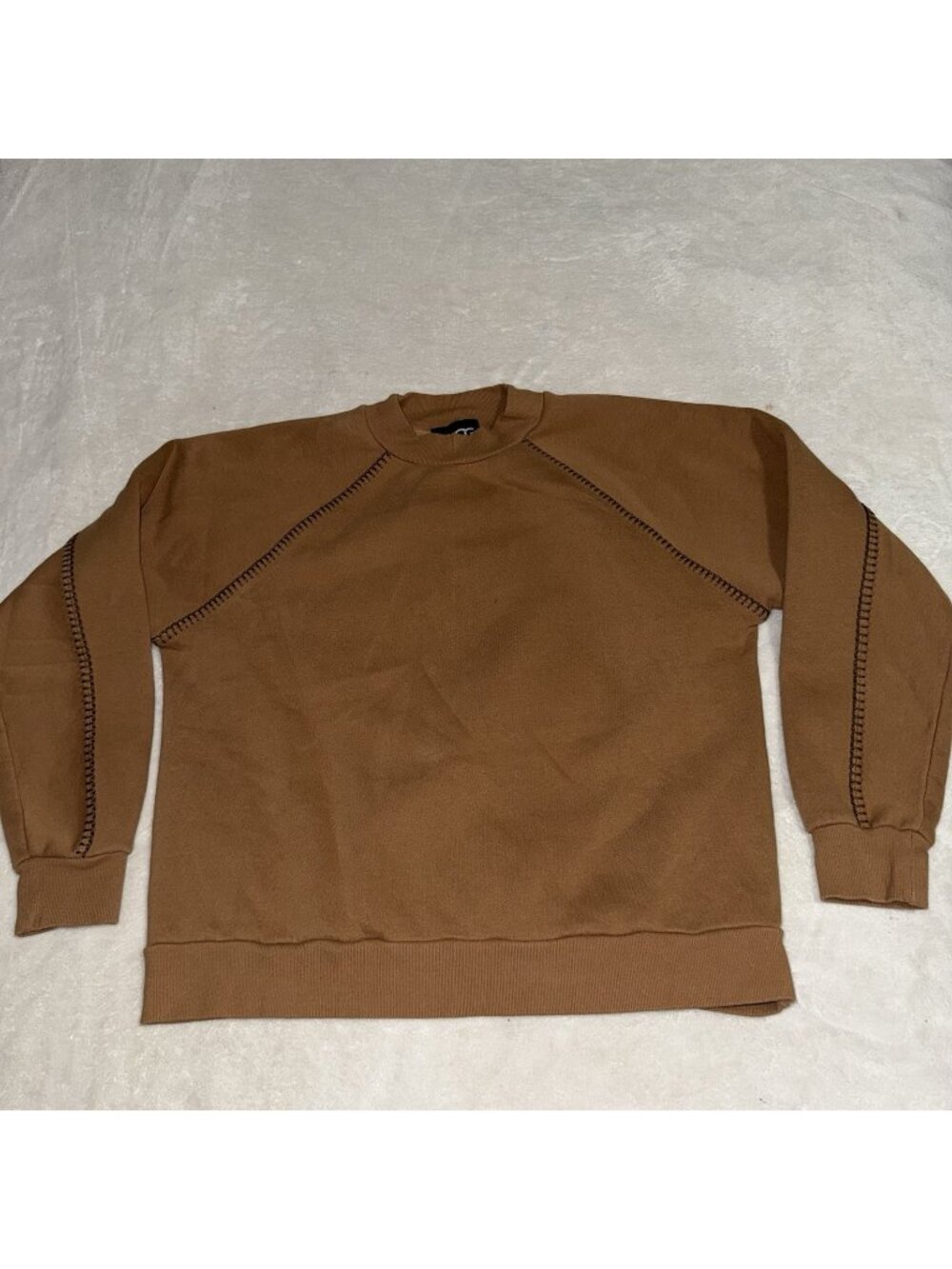 UGG Classic Sweatshirt Women M Whipstitch Crewneck Chestnut Raglan Sleeve
